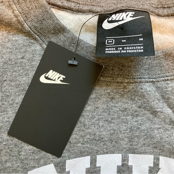 Nike Women’s Pullover Sweatshirt Grey White Swoosh Size Medium NWT - Picture 4 of 10